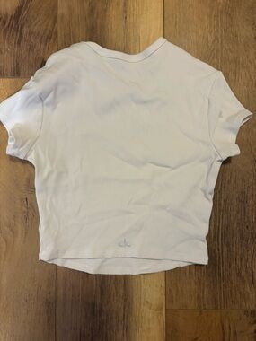 ALO Yoga Ribbed Short Sleeve Crop Tee